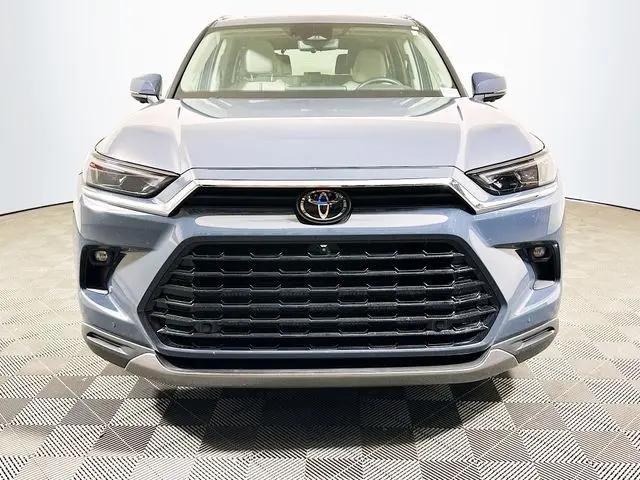 2026 Toyota Grand Highlander LE