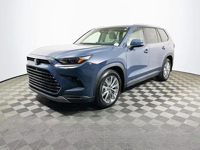 2026 Toyota Grand Highlander LE