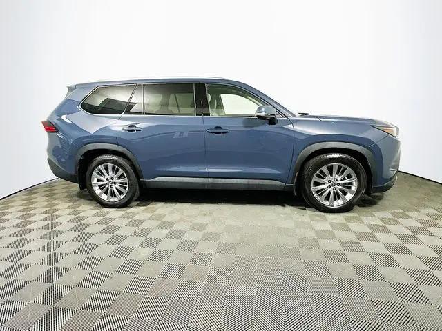 2026 Toyota Grand Highlander LE