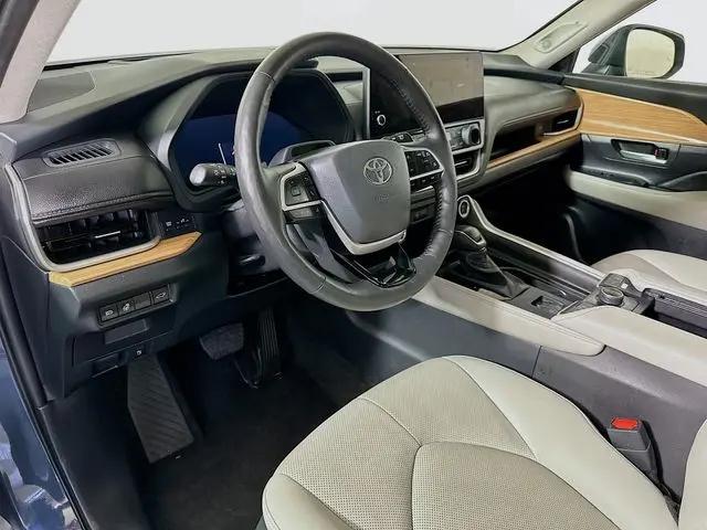 2026 Toyota Grand Highlander LE