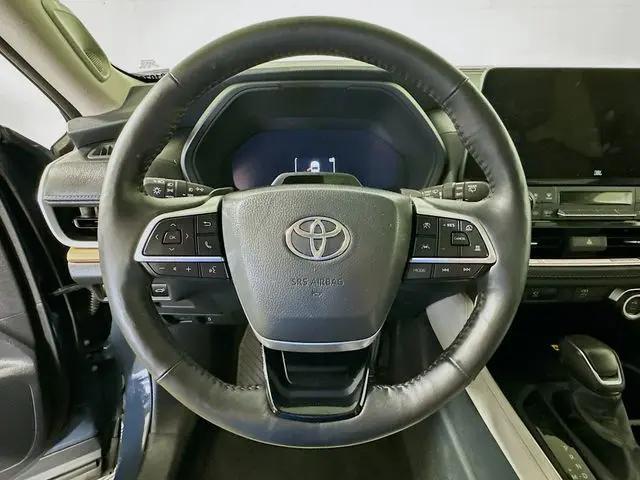 2026 Toyota Grand Highlander LE