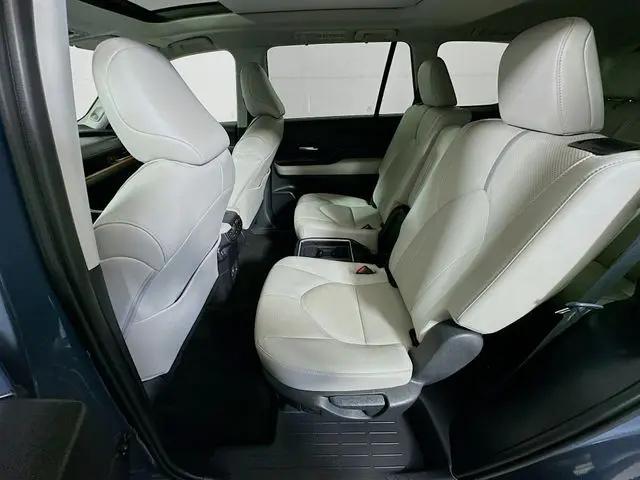 2026 Toyota Grand Highlander LE