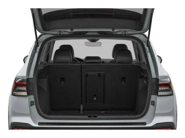 2026 Volkswagen Taos SE Black