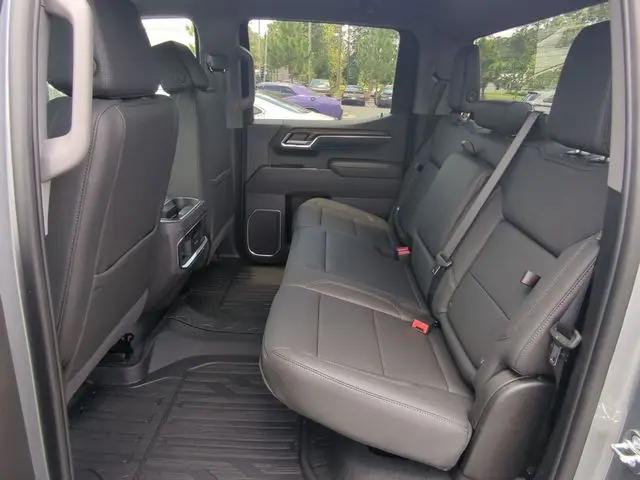 2026 GMC Sierra 1500 Crew Cab, Short Bed, SLT, 4WD