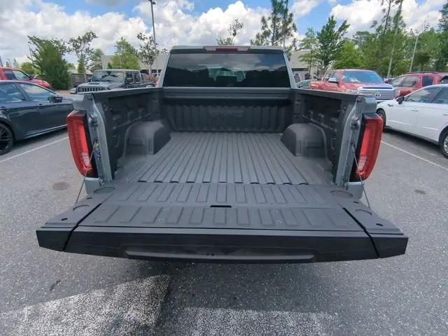 2026 GMC Sierra 1500 Crew Cab, Short Bed, SLT, 4WD