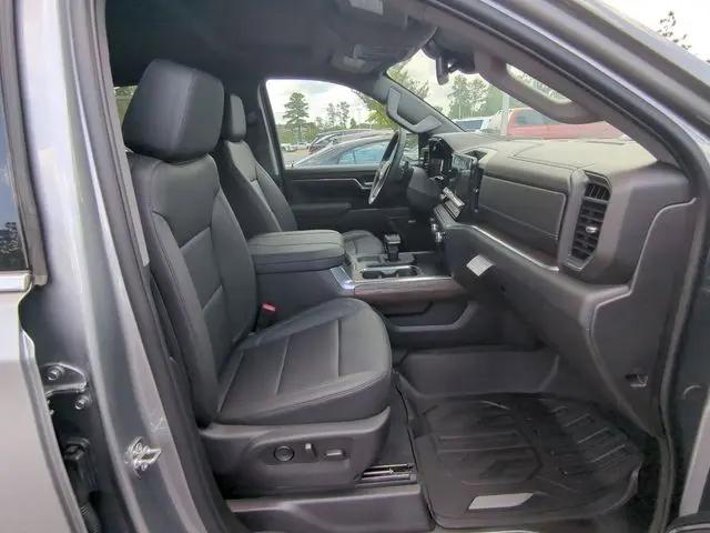 2026 GMC Sierra 1500 Crew Cab, Short Bed, SLT, 4WD