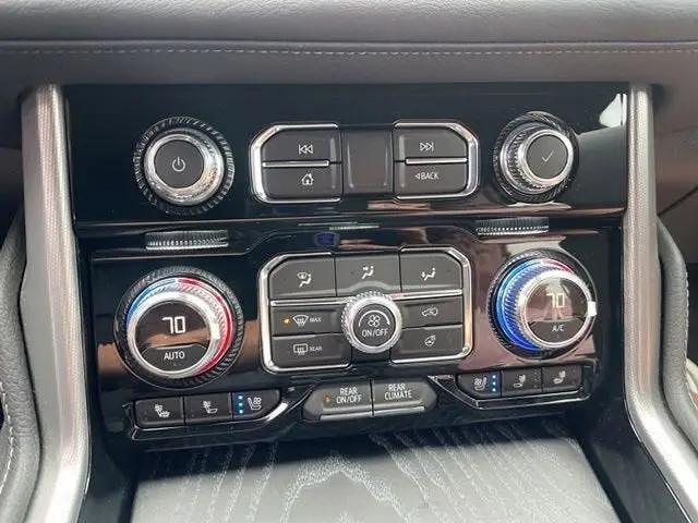 2024 GMC Yukon 4WD Denali