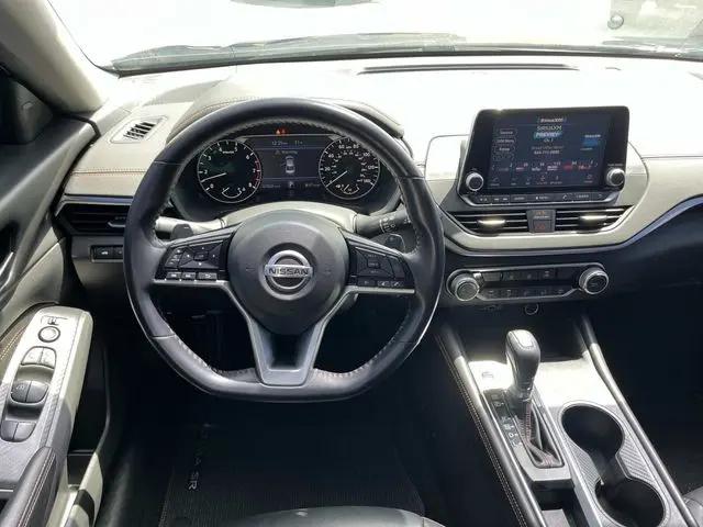 2021 Nissan Altima SR FWD