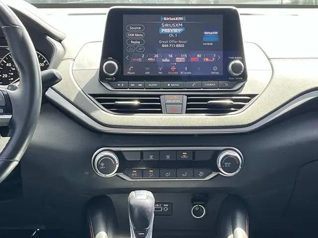 2021 Nissan Altima SR FWD