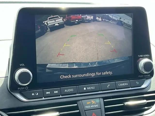 2021 Nissan Altima SR FWD