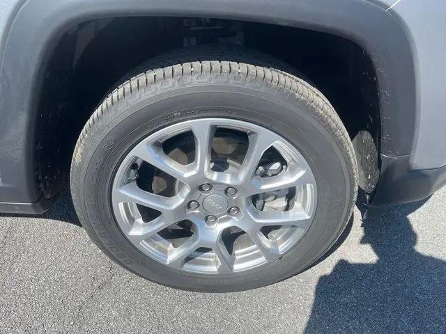 2023 Jeep Compass Latitude Lux FWD