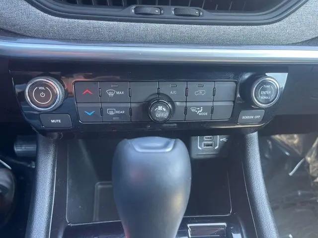 2023 Jeep Compass Latitude Lux FWD