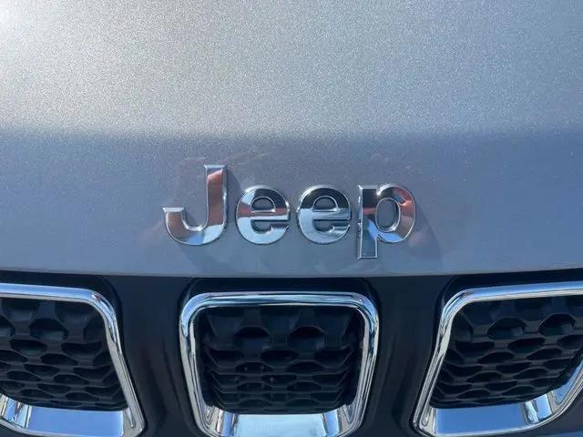 2023 Jeep Compass Latitude Lux FWD