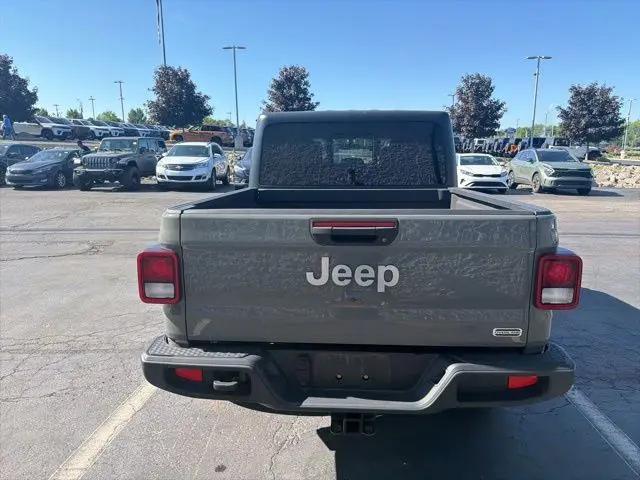 2021 Jeep Gladiator Overland
