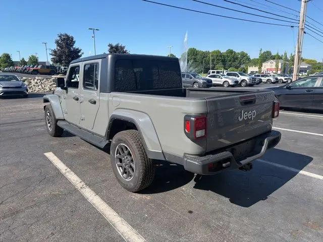 2021 Jeep Gladiator Overland