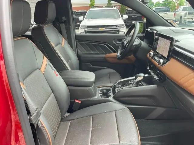 2023 GMC Canyon 4WD Crew Cab Short Box AT4