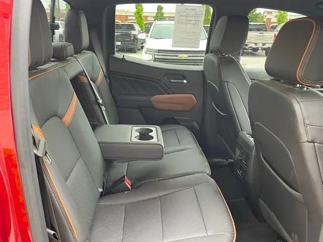 2023 GMC Canyon 4WD Crew Cab Short Box AT4