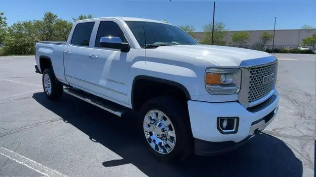 2015 GMC Sierra 2500HD Denali