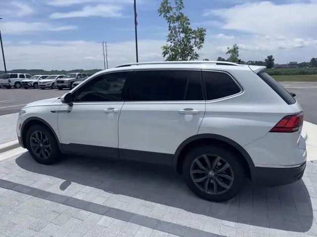 2023 Volkswagen Tiguan 2.0T SE