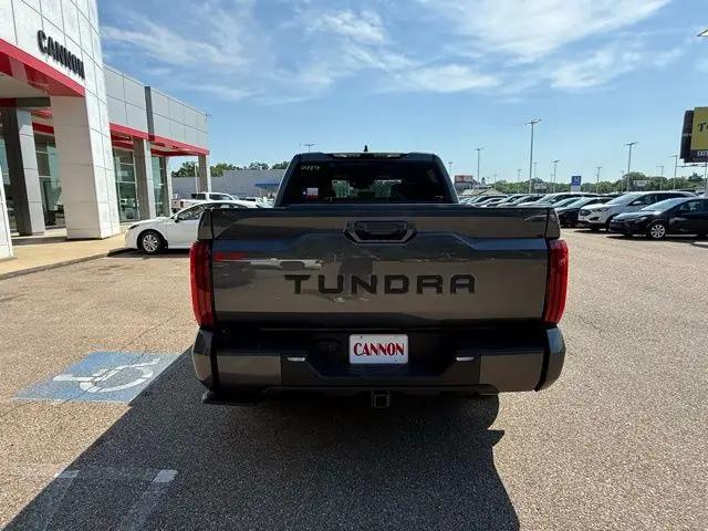 2026 Toyota Tundra SR5 CrewMax 5.5' Bed
