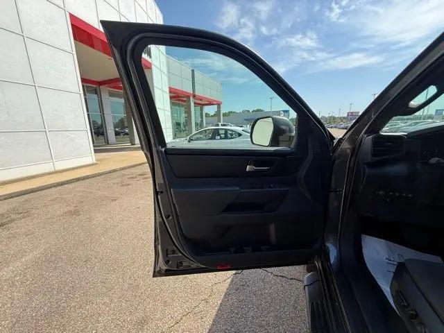 2026 Toyota Tundra SR5 CrewMax 5.5' Bed