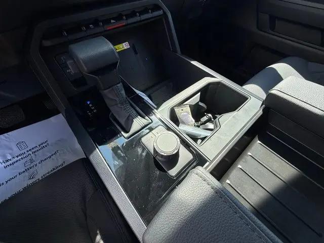 2026 Toyota Tundra SR5 CrewMax 5.5' Bed