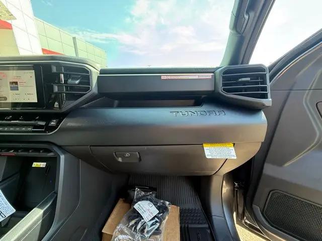 2026 Toyota Tundra SR5 CrewMax 5.5' Bed