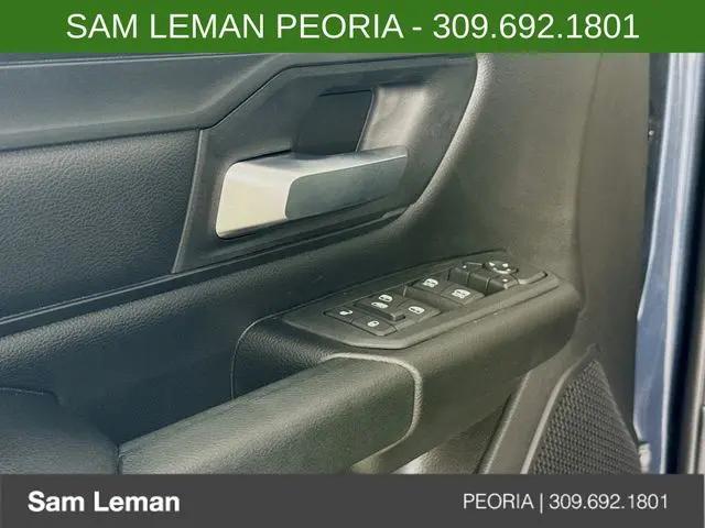 2026 Ram 1500 Express Crew Cab 4x4 57 Box