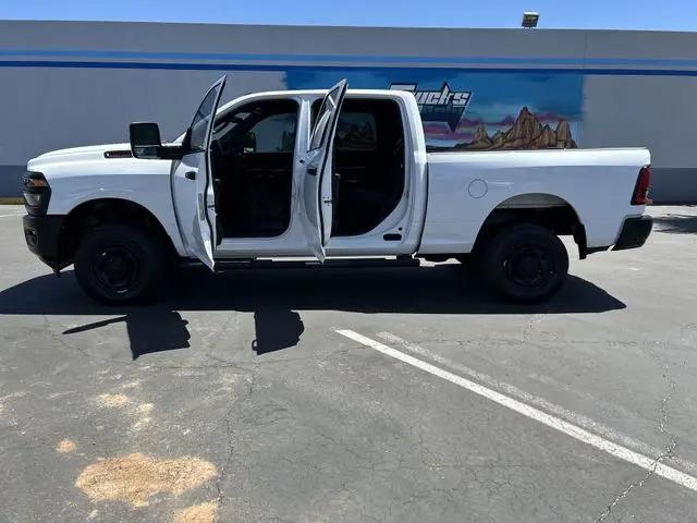 2026 Ram 2500 Tradesman Crew Cab 4x4 6'4" Box