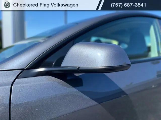 2021 Tesla Model 3 Standard Range Plus Rear-Wheel Drive