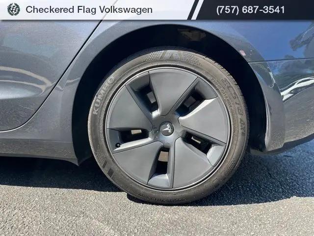 2021 Tesla Model 3 Standard Range Plus Rear-Wheel Drive