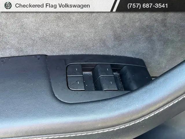 2021 Tesla Model 3 Standard Range Plus Rear-Wheel Drive
