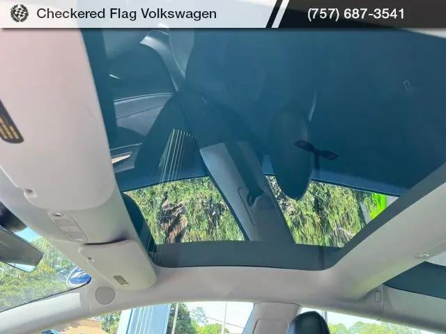 2021 Tesla Model 3 Standard Range Plus Rear-Wheel Drive