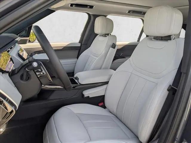 2024 Land Rover Range Rover Sport SE