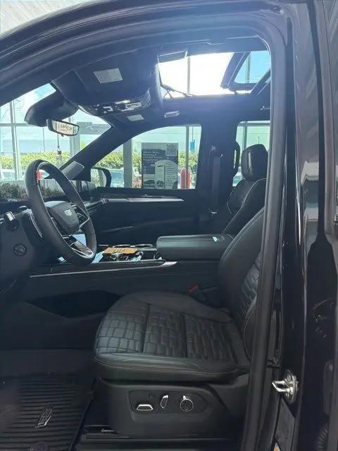 2025 Cadillac Escalade V-Series