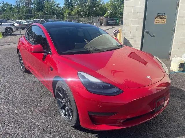 2022 Tesla Model 3 Rear-Wheel Drive
