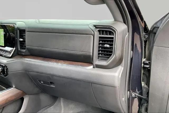 2023 GMC Sierra 1500 4WD Crew Cab Standard Box SLT