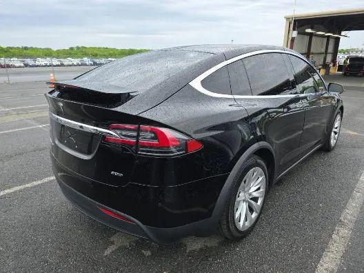 2016 Tesla Model X 90D