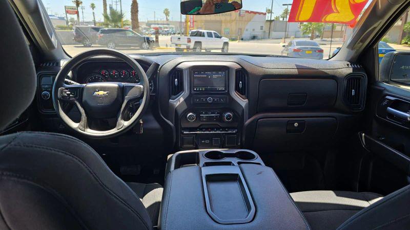 2021 Chevrolet Silverado 1500 2WD Crew Cab Short Bed Custom