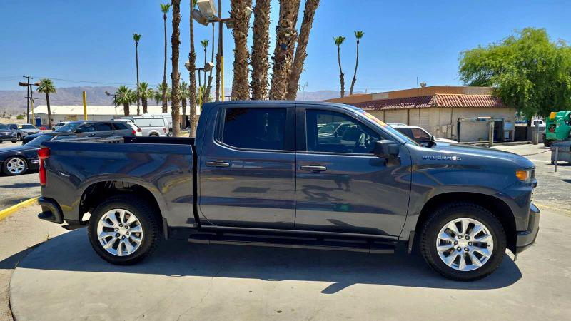 2021 Chevrolet Silverado 1500 2WD Crew Cab Short Bed Custom