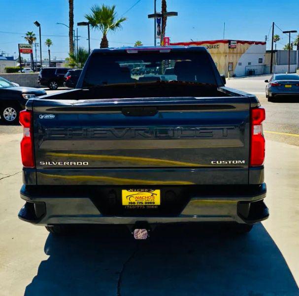 2021 Chevrolet Silverado 1500 2WD Crew Cab Short Bed Custom