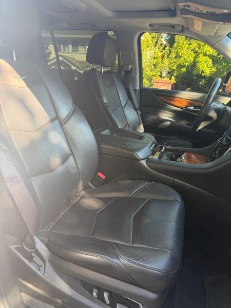2017 Cadillac Escalade ESV Luxury