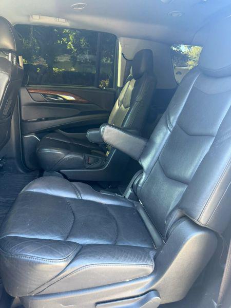 2017 Cadillac Escalade ESV Luxury