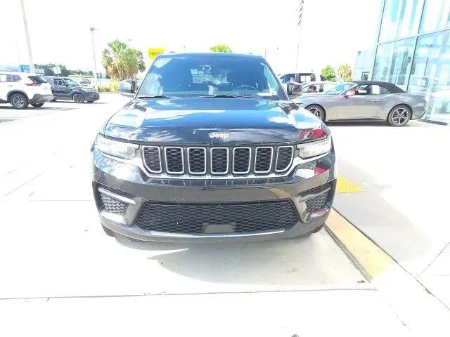 2024 Jeep Grand Cherokee Laredo X 4x4