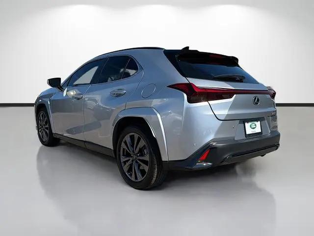 2024 Lexus UX 250h F SPORT Handling