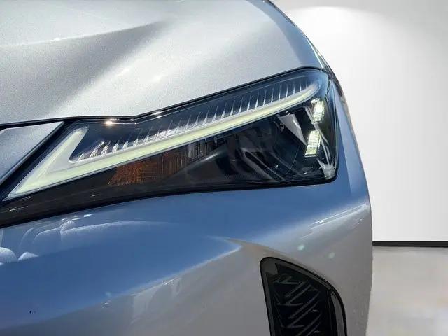2024 Lexus UX 250h F SPORT Handling