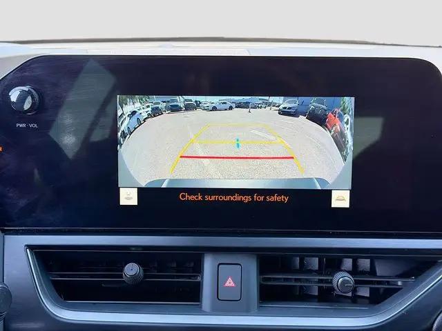 2024 Lexus UX 250h F SPORT Handling