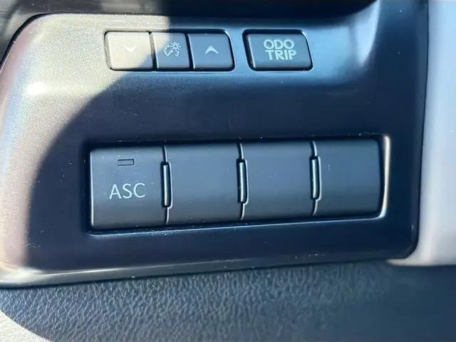 2024 Lexus UX 250h F SPORT Handling