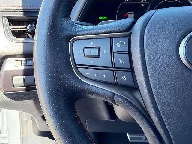 2024 Lexus UX 250h F SPORT Handling