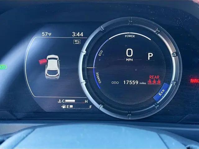 2024 Lexus UX 250h F SPORT Handling